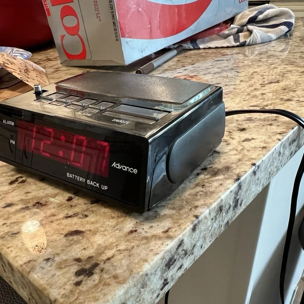 Advance  State Alarm Clock Battery Back Up Tested Works Model 3139